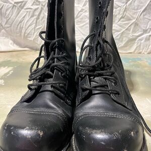 Men’s Black Boots Size 10 – Lace-Up Workwear Style